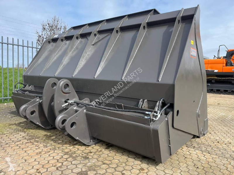 Vybavenie stavebného stroja Volvo L220 high tip...