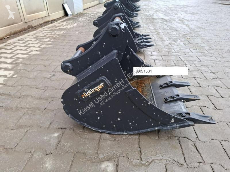 Vybavenie stavebného stroja Rädlinger...