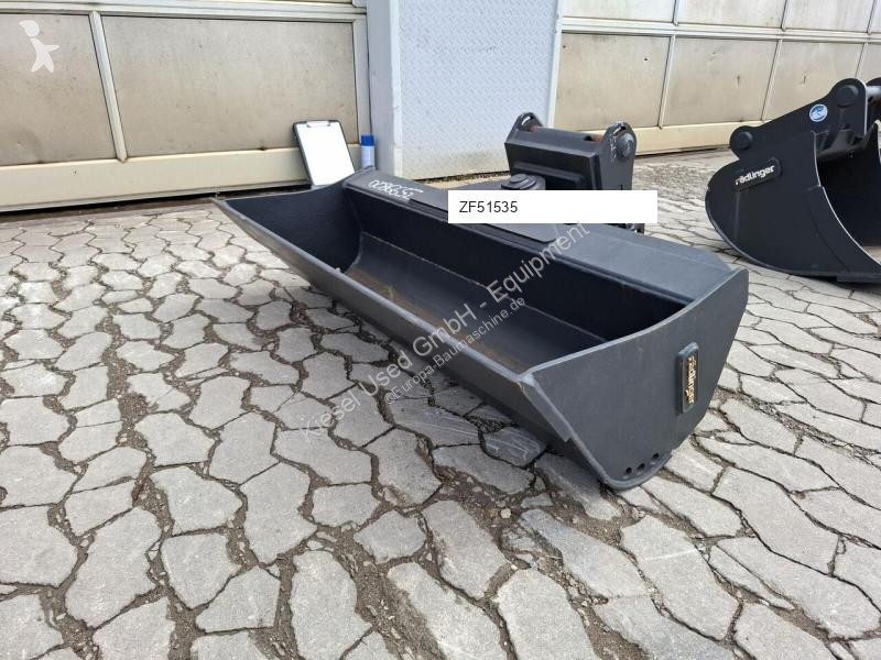 Vybavenie stavebného stroja Rädlinger...
