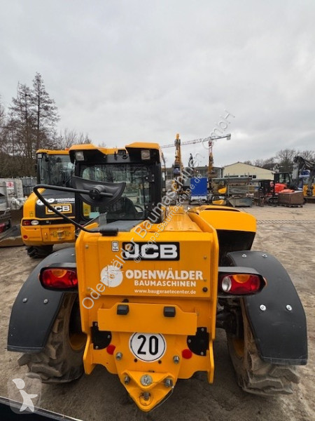 Vybavenie stavebného stroja JCB  525-60