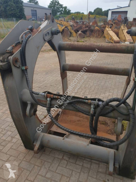 تجهيزات الأشغال العمومية Volvo Holzgreifer für...