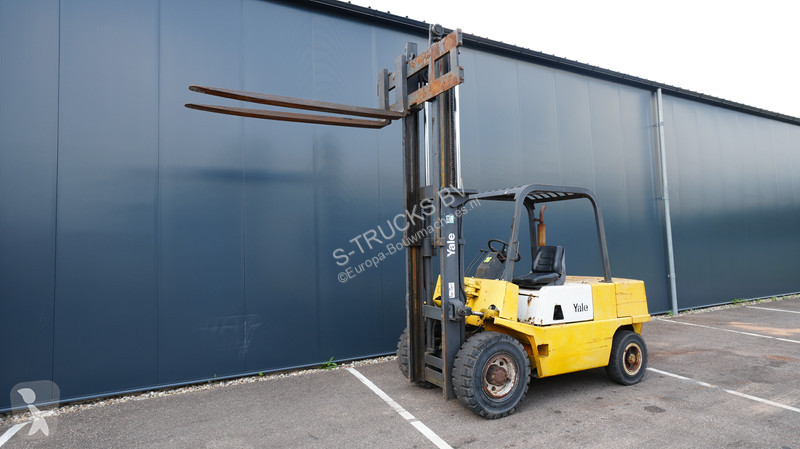رافعة شوكية Yale 4.0T FORKLIFT