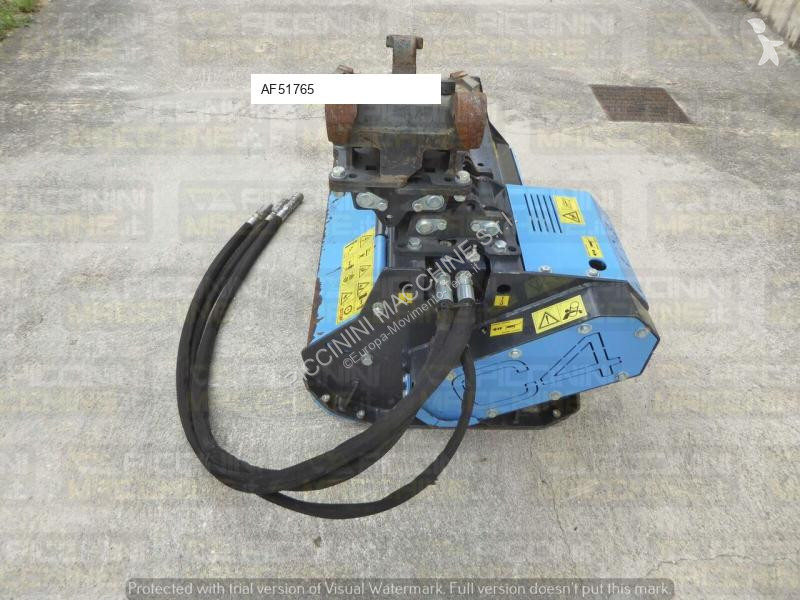 Echipamente pentru construcţii  C90