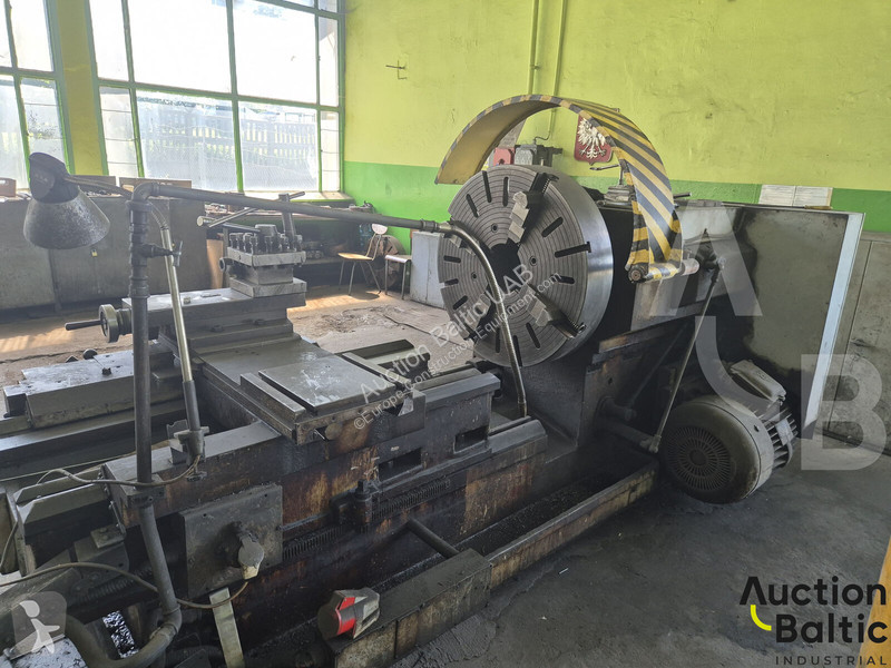 Vybavenie stavebného stroja  Lathe