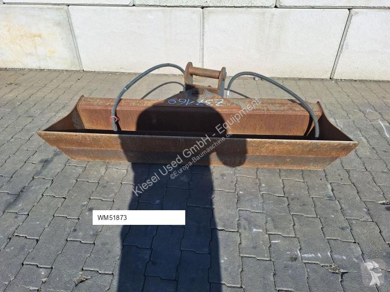Echipamente pentru construcţii Rädlinger...