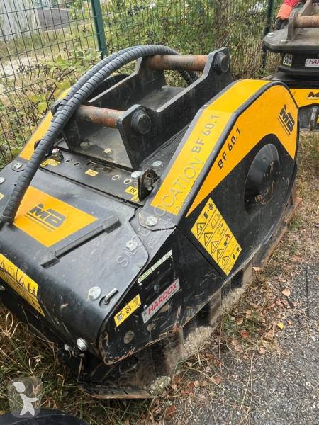 Echipamente pentru construcţii MB Crusher