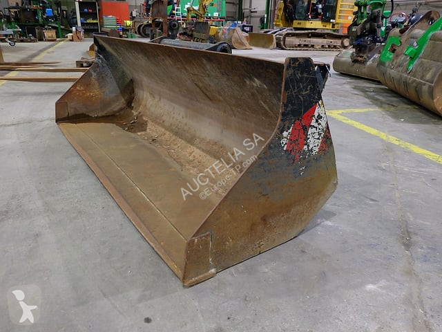 Строително оборудване Manitou