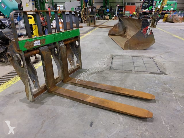 Строително оборудване Manitou PFB