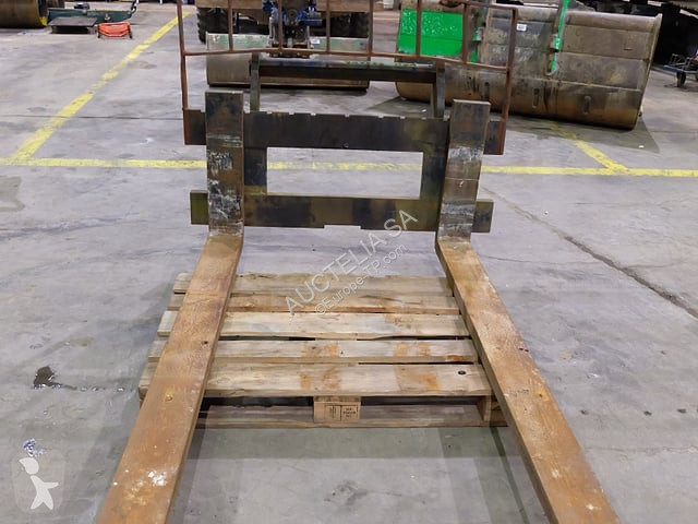 Строително оборудване Manitou PFB