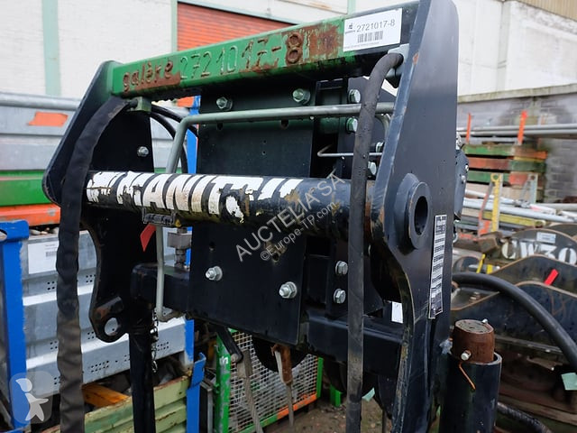 Equipamiento de manutención Manitou Treuil 5T