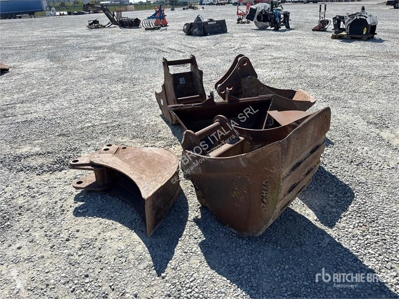 Quantity of (6) Excavator Bucket machinery...