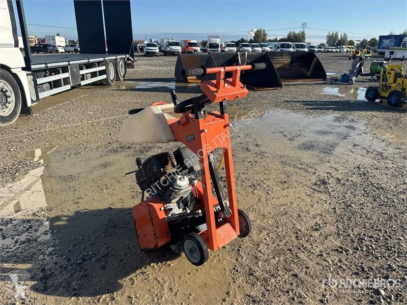 Bygg-anläggningsutrustningar  Asphalt Cutter