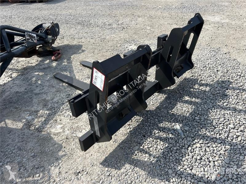 Bygg-anläggningsutrustningar  Skid Steer Forks