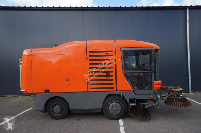 Коммунальная техника  Ravo 540 STREET SWEEPER...