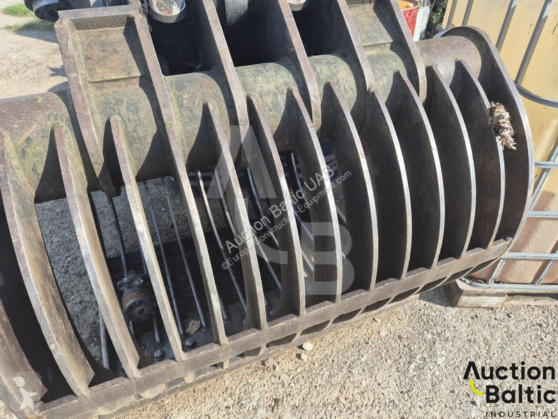 تجهيزات الأشغال العمومية Liebherr