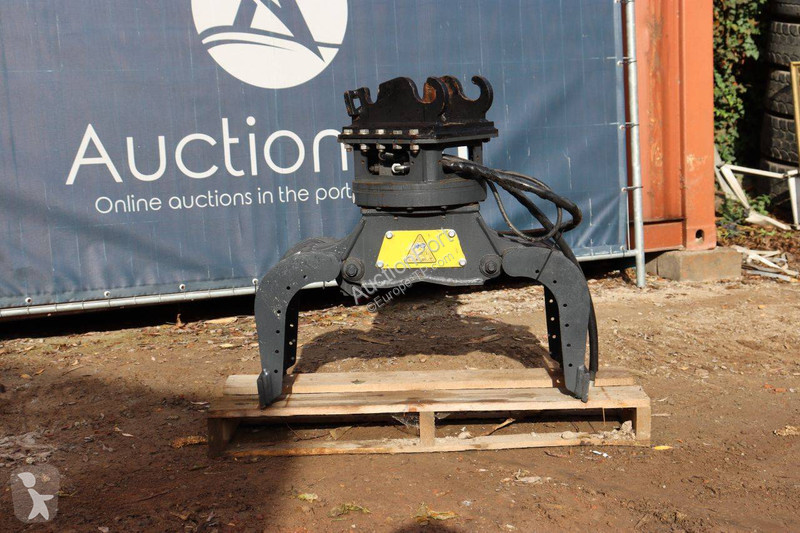 Équipements TP Mustang GRP150