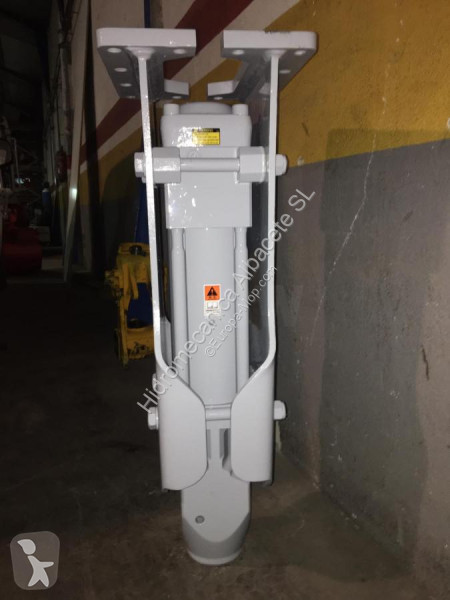 تجهيزات الأشغال العمومية Furukawa  F-5