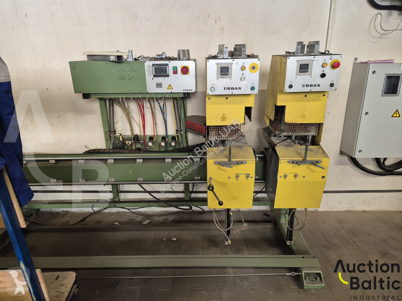 Aanbouwstukken voor bouwmachines  AKS 1200