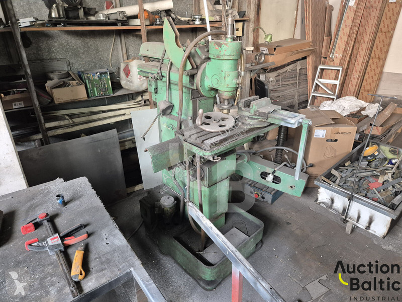 Aanbouwstukken voor bouwmachines  milling machine