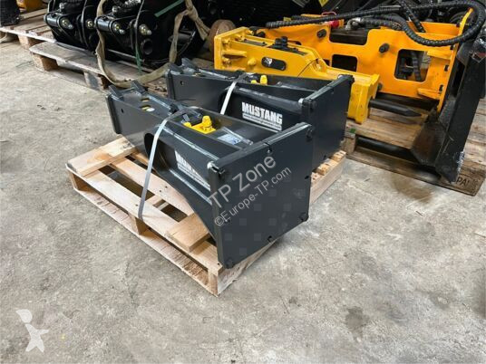 Equipamentos de obras Mustang HM202