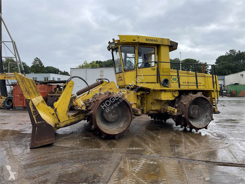 Attrezzature per macchine movimento terra Bomag...