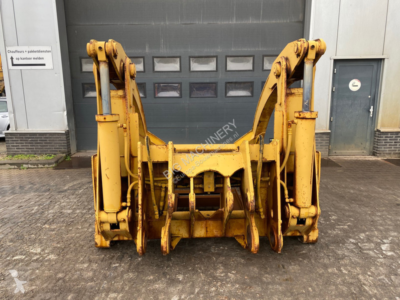 Equipamentos de obras Caterpillar Logging forks...