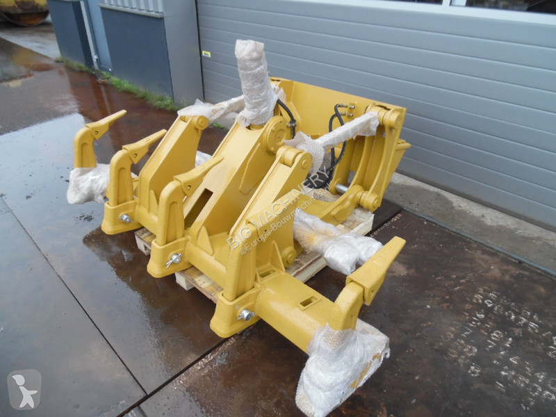Equipamientos maquinaria OP Caterpillar Ripper...