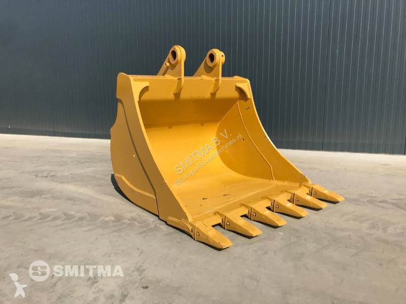 تجهيزات الأشغال العمومية Caterpillar GC