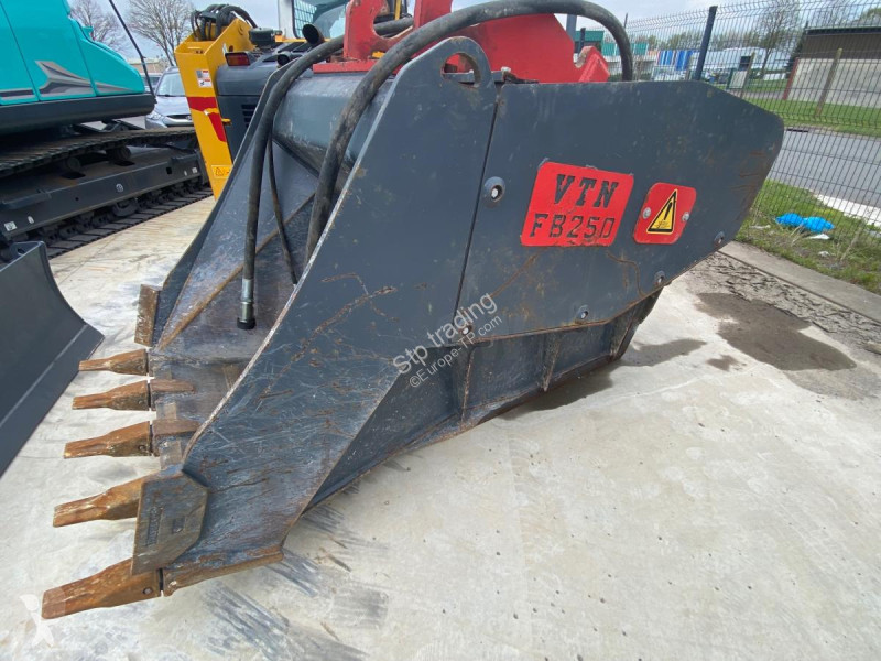 Equipamientos maquinaria OP VTN FB 250