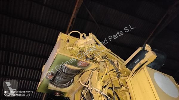 تجهيزات الأشغال العمومية Grove Treuil de grue...