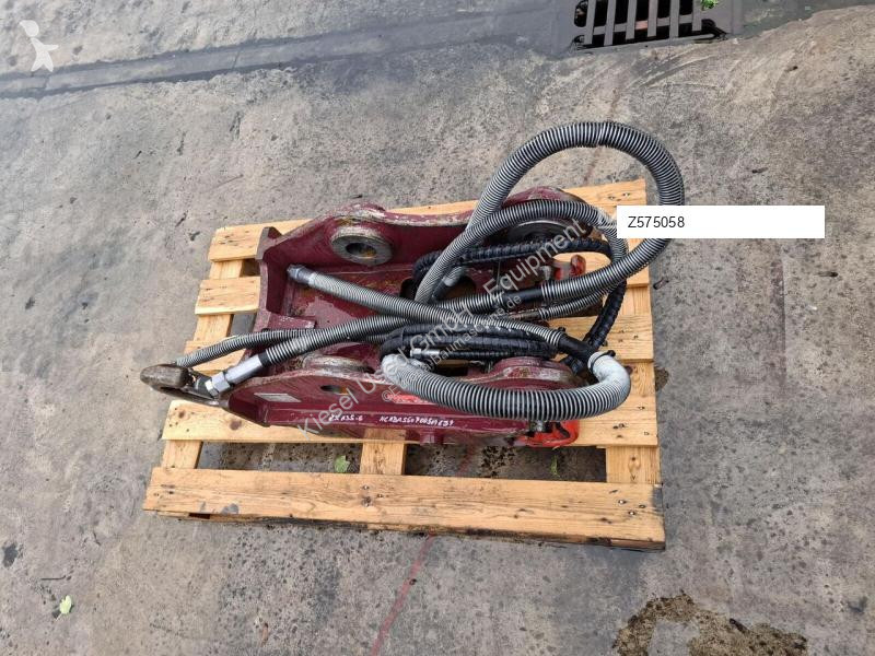 Equipamientos maquinaria OP Oilquick Attache...