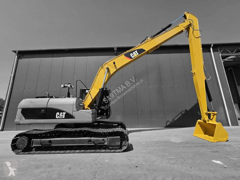 Vybavenie stavebného stroja Caterpillar 323 NG...