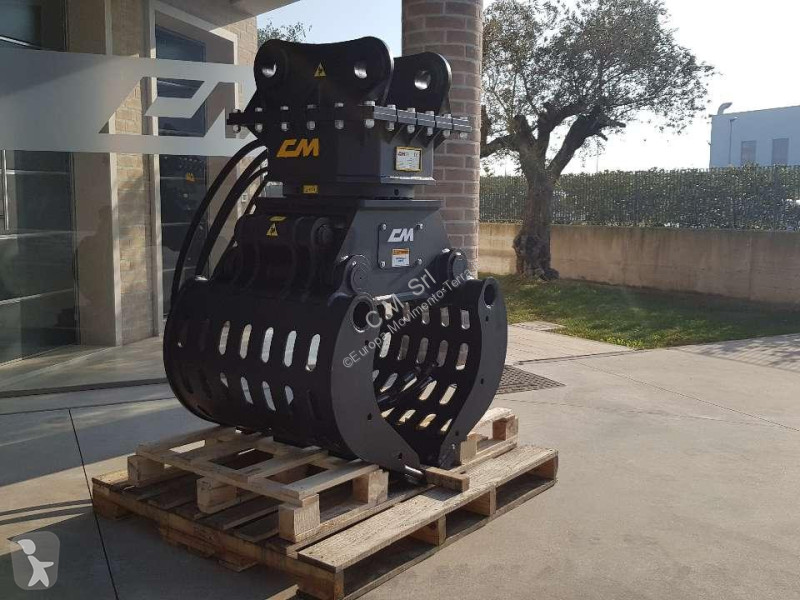 Vybavenie stavebného stroja  G180