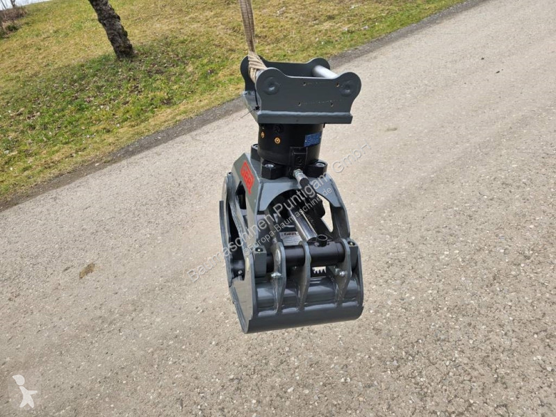 Equipamentos de obras UG 02