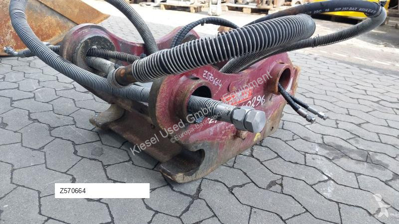 Equipamientos maquinaria OP Oilquick Attache...