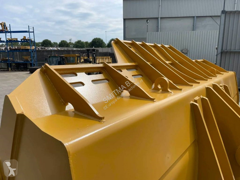 Vybavenie stavebného stroja Caterpillar 988K