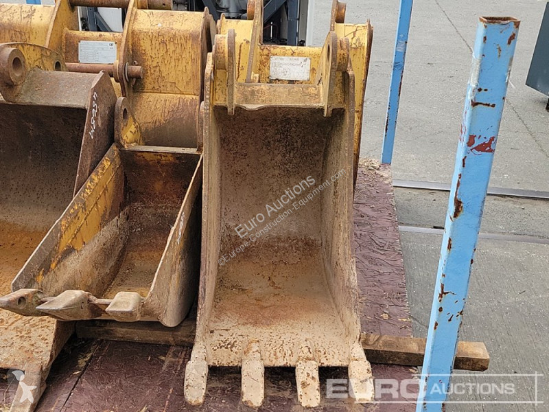 Echipamente pentru construcţii Caterpillar