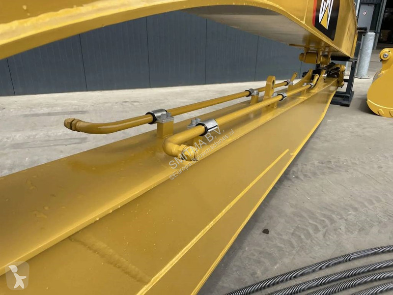 Vybavenie stavebného stroja Caterpillar 323D...