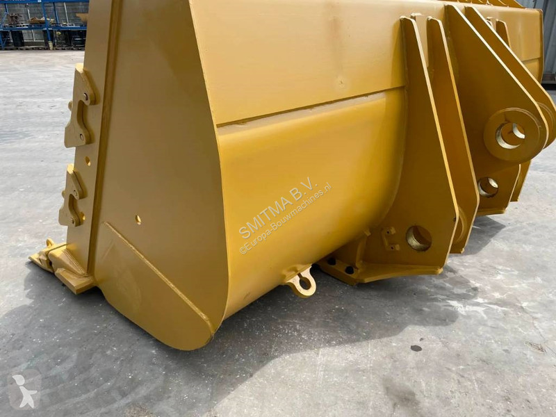Vybavenie stavebného stroja Caterpillar 988K
