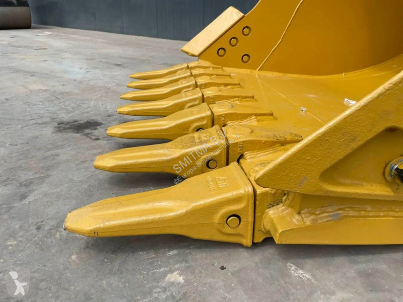 Aanbouwstukken voor bouwmachines Caterpillar...