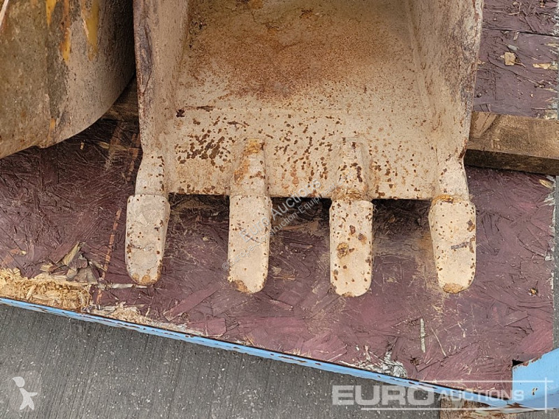 Echipamente pentru construcţii Caterpillar