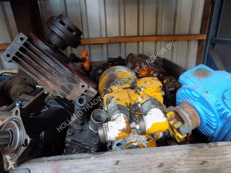 Vybavenie stavebného stroja  hydro motor...
