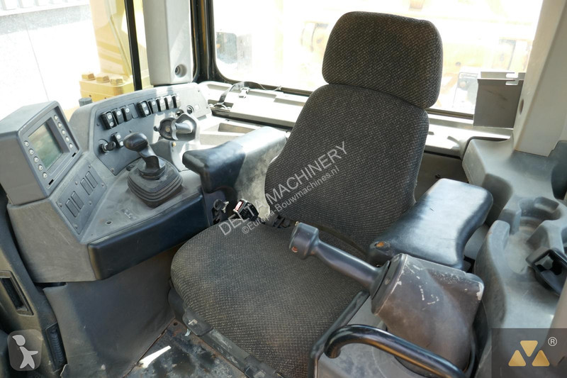 Aanbouwstukken voor bouwmachines Caterpillar...