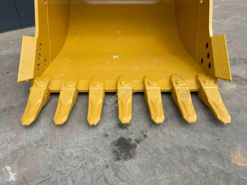 Aanbouwstukken voor bouwmachines Caterpillar...