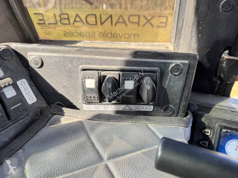 Vybavenie stavebného stroja  N 1200 4WD...