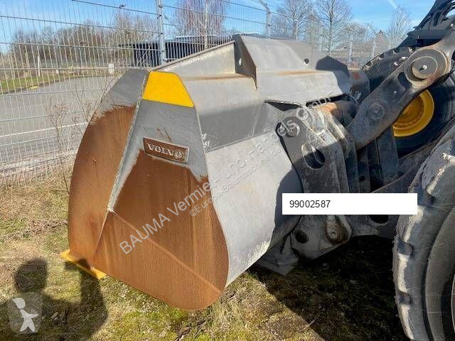 Vybavenie stavebného stroja  (2587) 4.8 cbm...