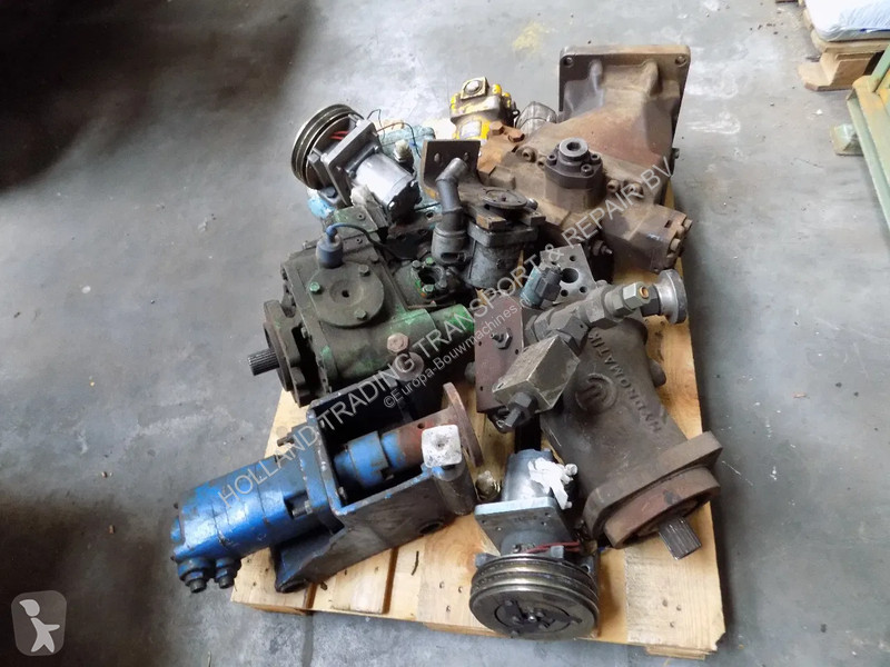 Vybavenie stavebného stroja  hydro motor...
