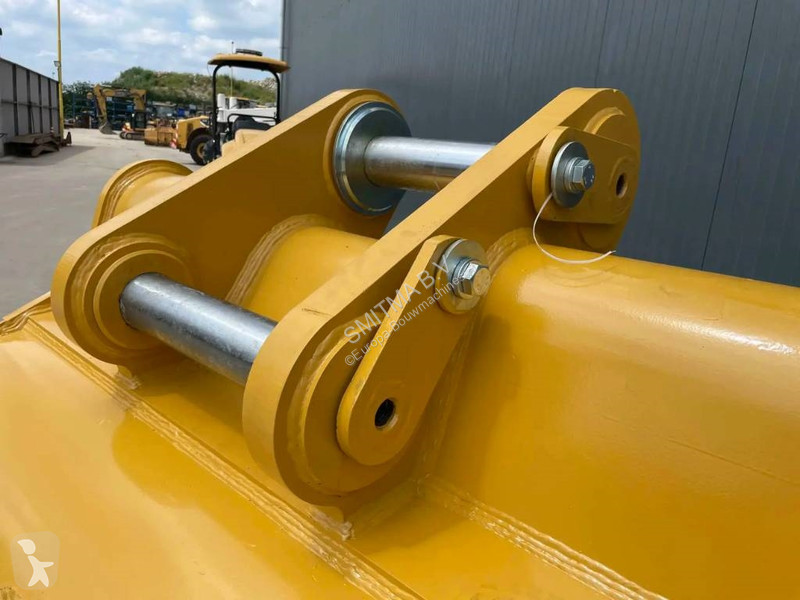 Aanbouwstukken voor bouwmachines Caterpillar...