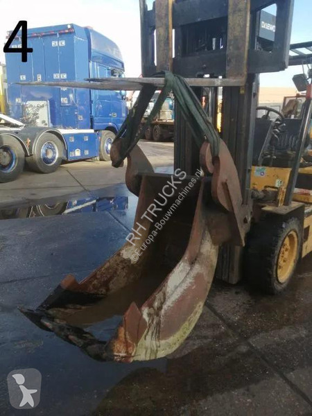 Vybavenie stavebného stroja  17X GRIJPER