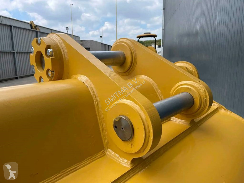 Aanbouwstukken voor bouwmachines Caterpillar...